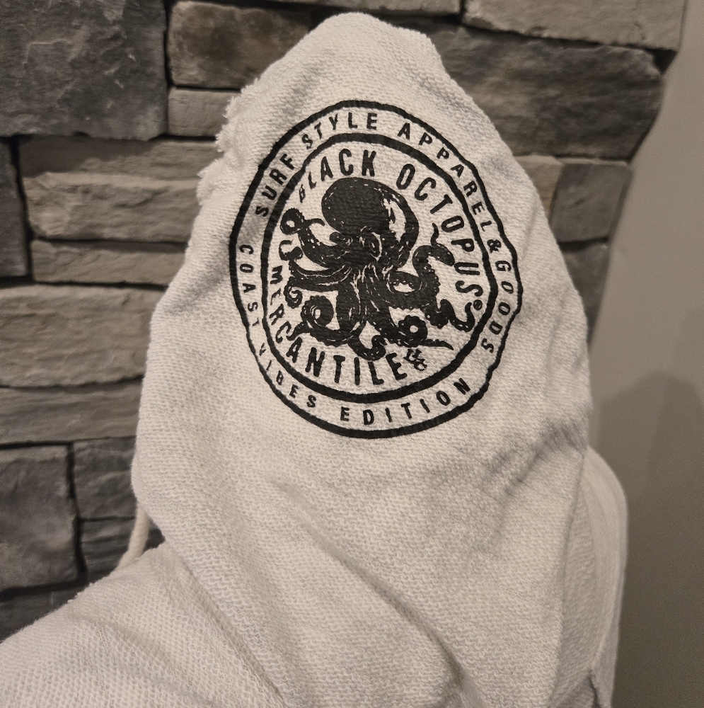 😁Black Octopus East Coast Skull Oversized White Graphic Hoodie Size Medium - Picture 4 of 6